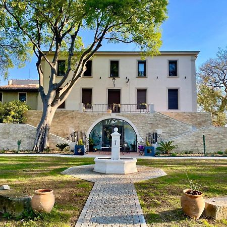Bastide Beaudinard Bed & Breakfast Aubagne Eksteriør bilde